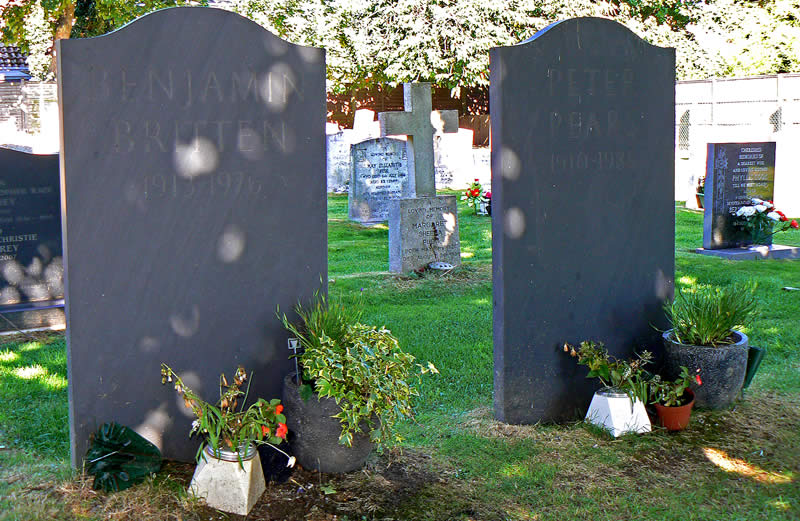 Benjamin Britten Grave