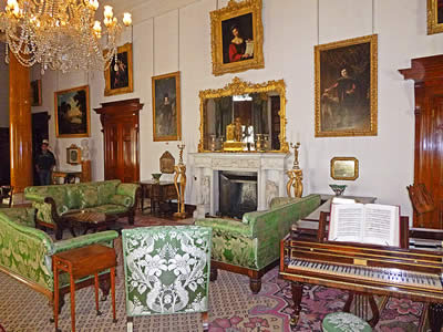 Ickworth Lounge